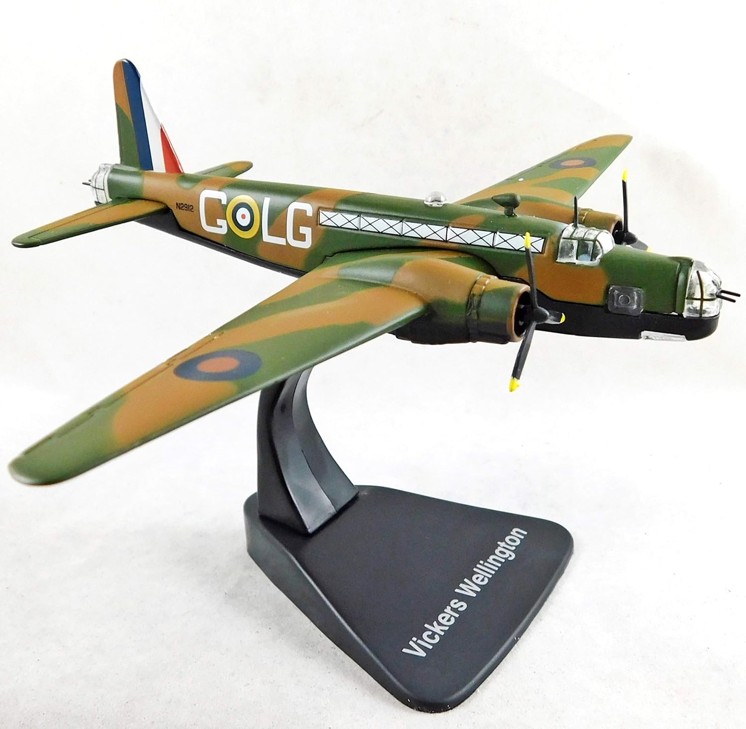 Seven Secrets Diecast Model Vickers Wellington Scale 1144 WW2 Bomber Aircraft JJ04