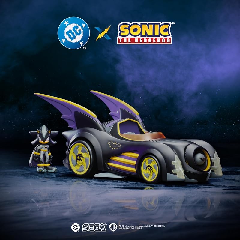 DC x Sonic – Shadow como Batman con Batimóvil con Funciones 6 cm, Set de Figura de acción, Licencia Oficial Jakks Pacific, Vehículo Interactivo con proyectil lanzable y turbina giratoria