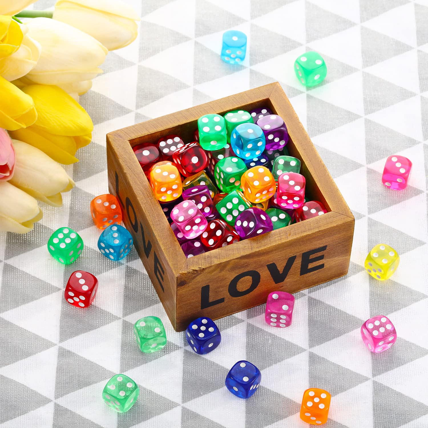 Blulu 100 PCS 6 Sided Games Dice Set, Colored Dice with Black Velvet Pouches for Playing Games, Like Board Games, Dice Games, Math Games, Party Favors and More(Rainbow Color, 14 mm)