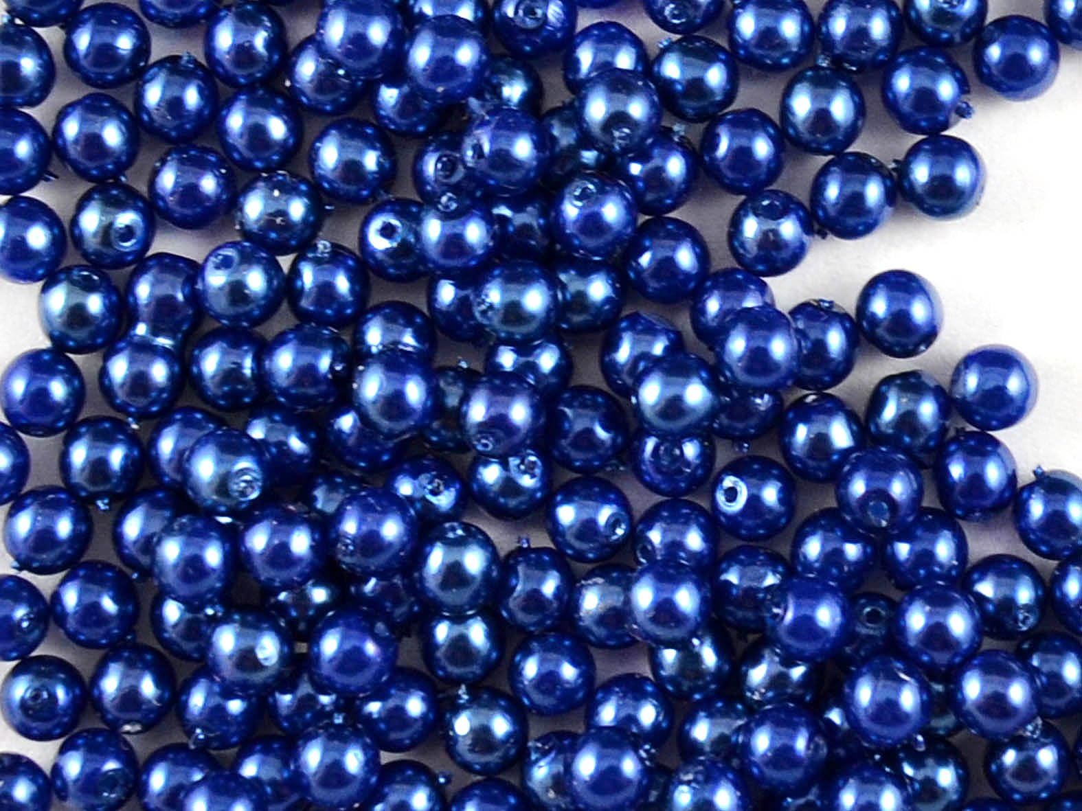100pcs Czech Beads with a pearl coating ESTRELA Round 4mm Pastel Blue