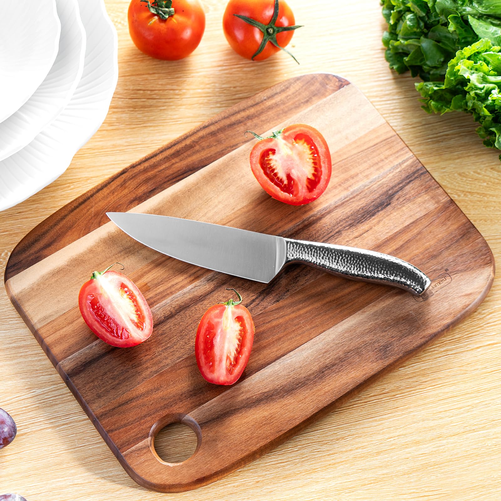 Wood Cutting Boards for Kitchen, James.F Acacia Wooden Chopping Board, Cutting Serving Boards with Hang Hole for Meat, Bread or Vegetables (25 x 20 x 1.8 cm)