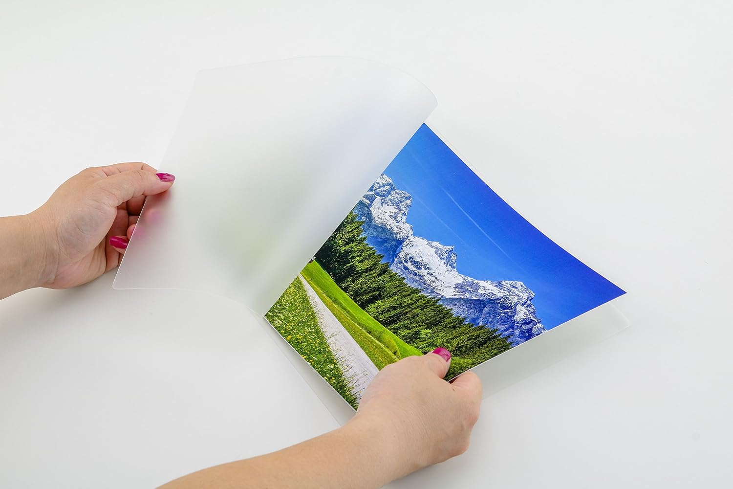 Peach PP525-22 High-Speed Laminating Pouches A4, 2 x 125 microns, 100 Laminating Pouches, Glossy Finish - Image 4