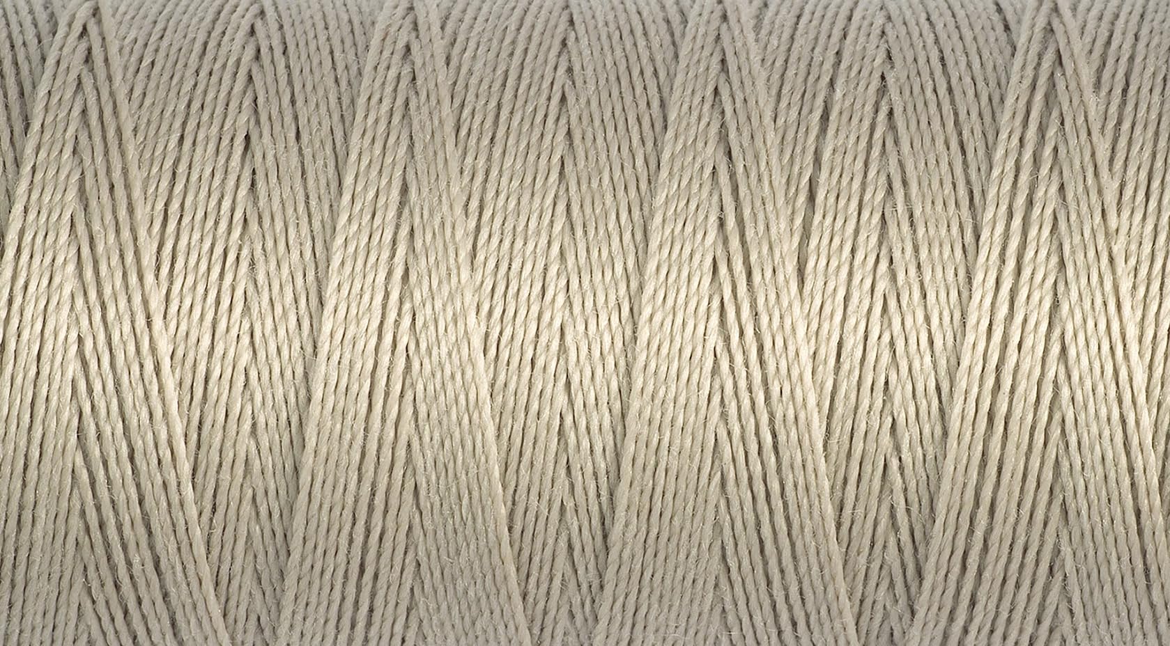 Gutermann Extra-Strong Thread, Beige Bone 0722, 100 m