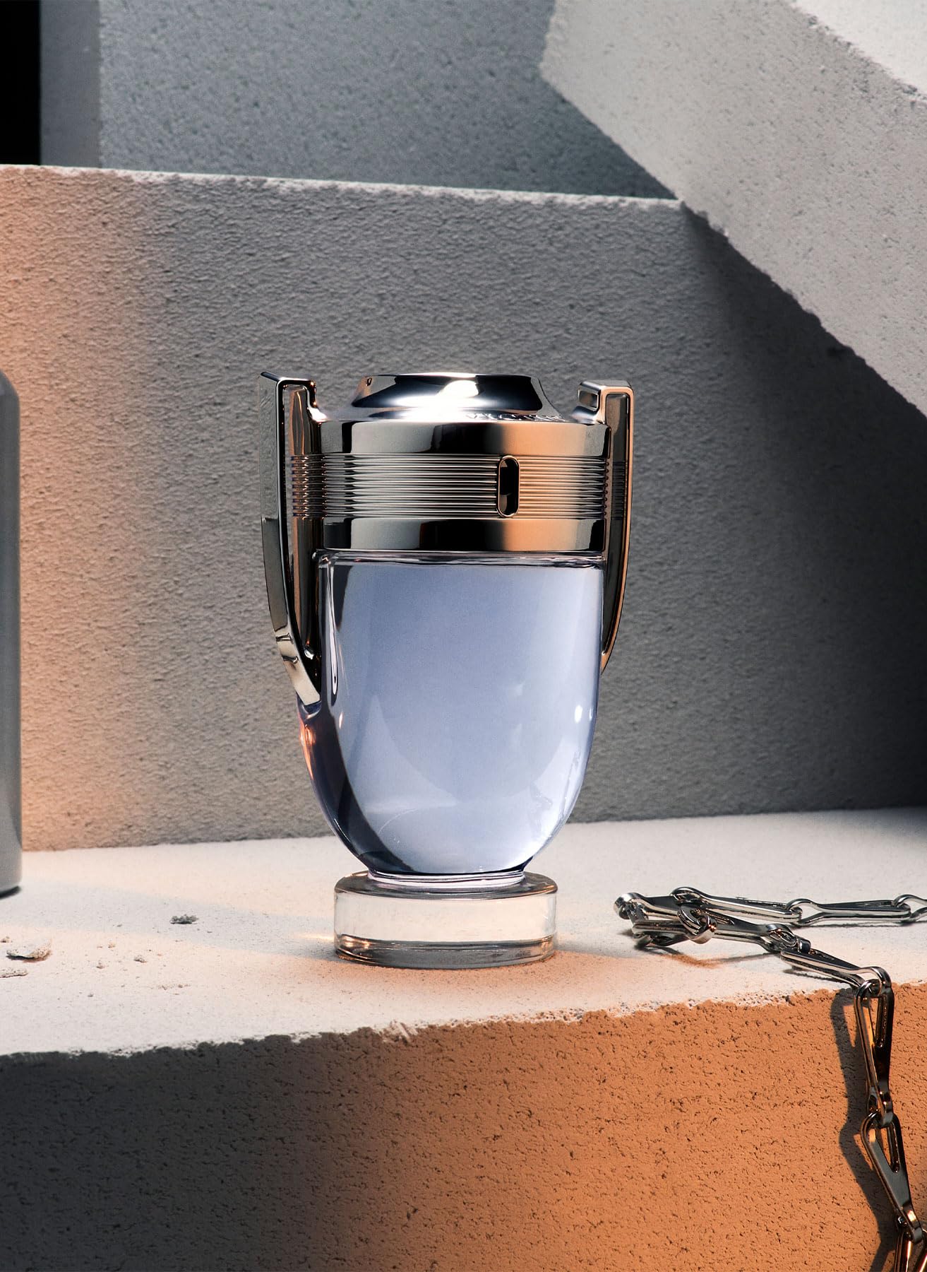 Paco Rabanne Invictus Men 6.8 oz EDT Spray