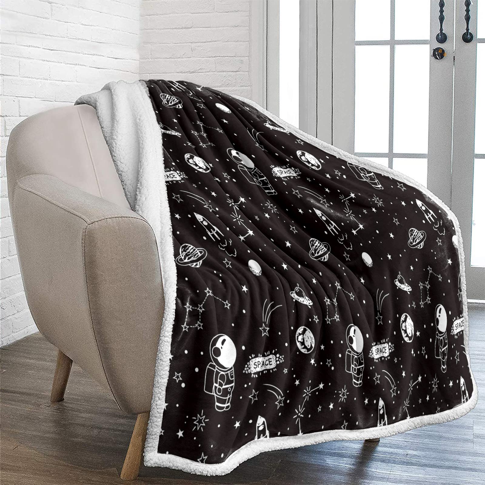 Black Blanket Throw Kids Boys Sherpa Fleece Throw Blanket Black Galaxy Space Universe Stars Astronauts Printed Sofa Blanket Soft Fuzzy Room Decor Gift 130x150cm — image 1