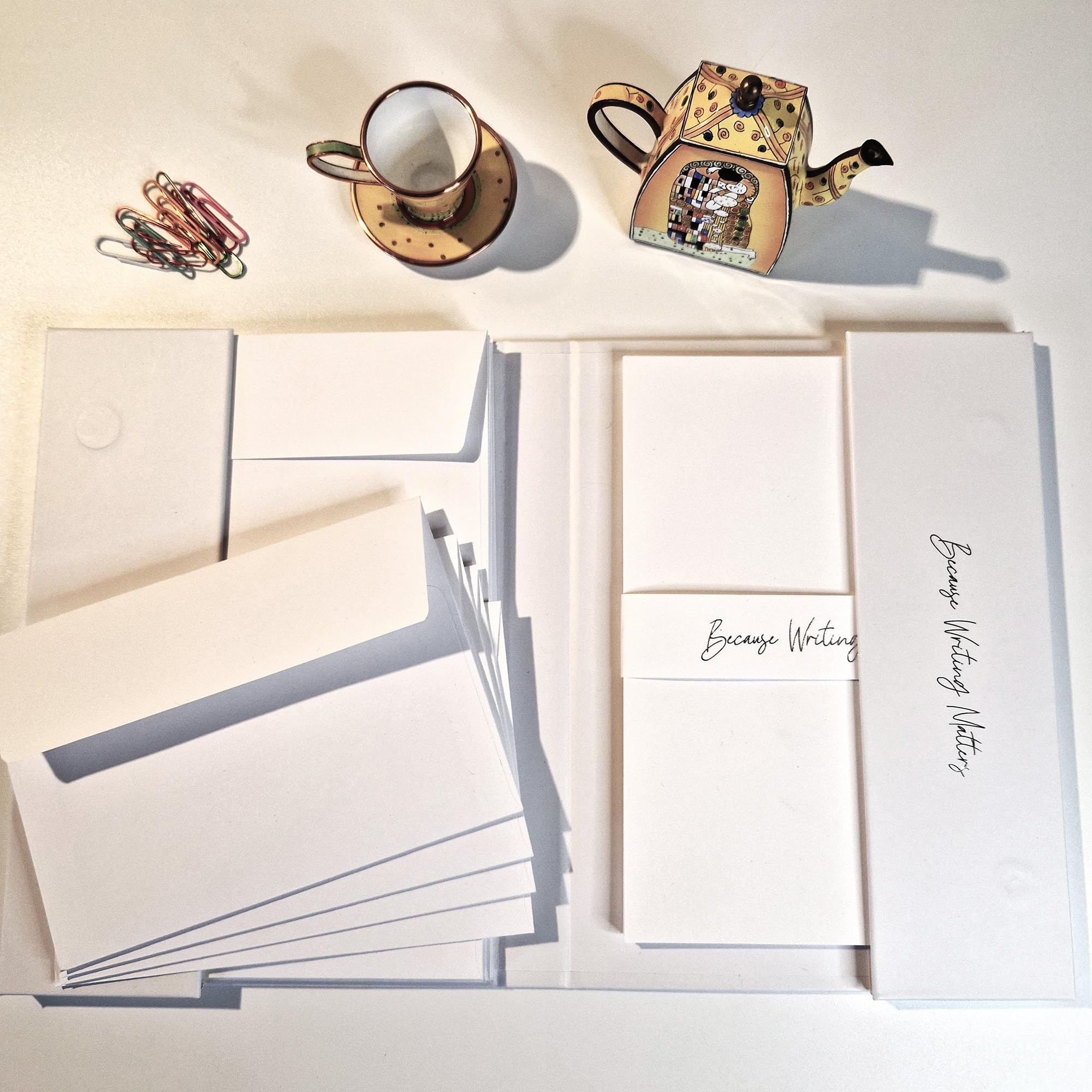 Me Loovely Plain Writing Paper and Envelopes Premium Blank A5 Size Letter Papers Stationary Supplies Multipack of 20 | (with Beautiful White Folder)