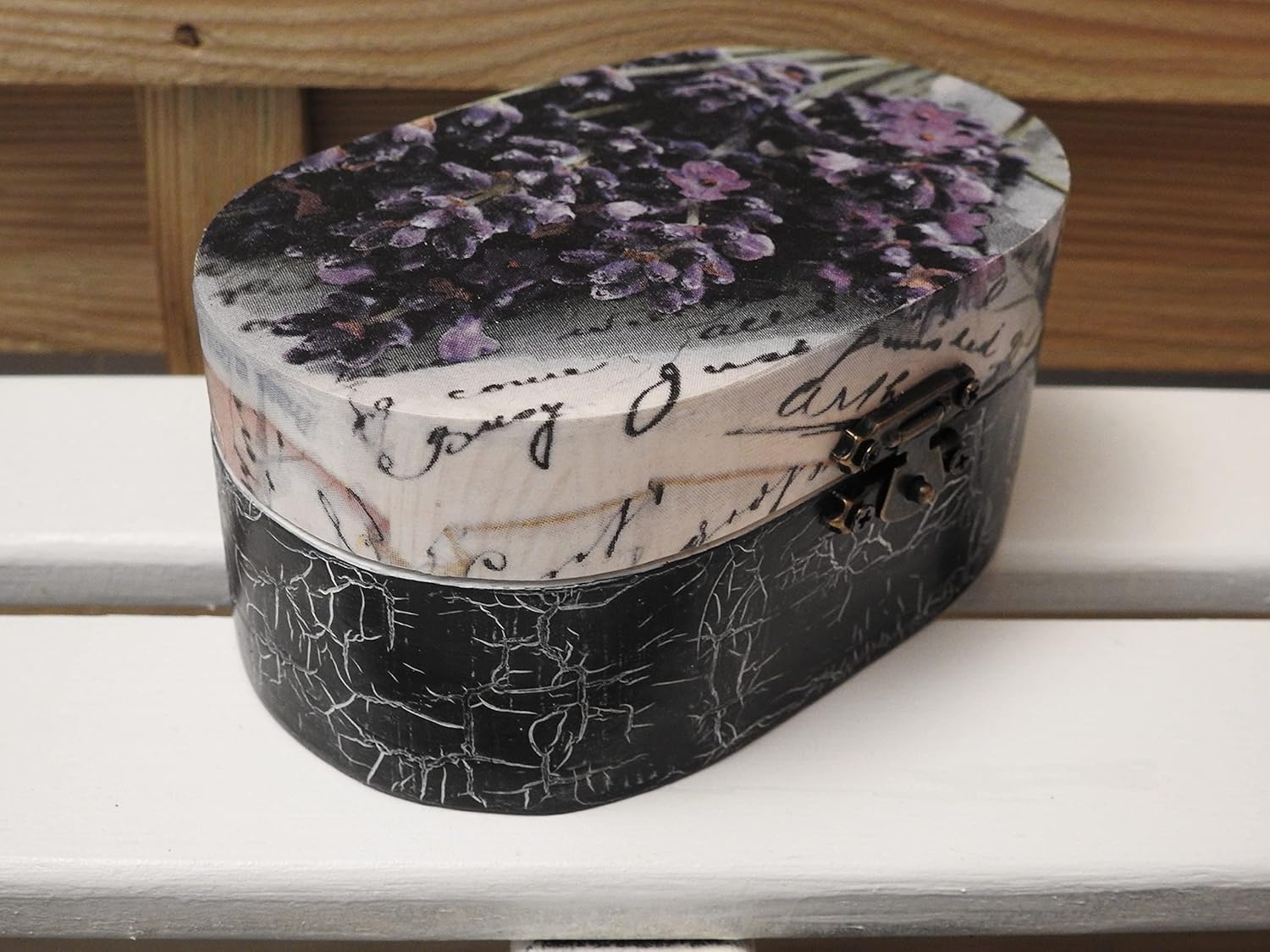 Geschlossene Verzierte Kästchen, Holzkästchen, Holzkiste, Holzschatulle