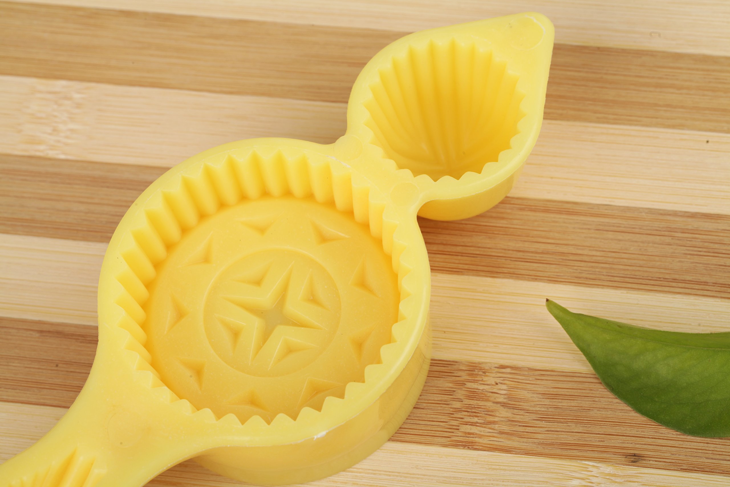 Home Value Round Carved Plastic Maamoul Mold Press, Middle Eastern Cookie & Cake Mold, Yellow