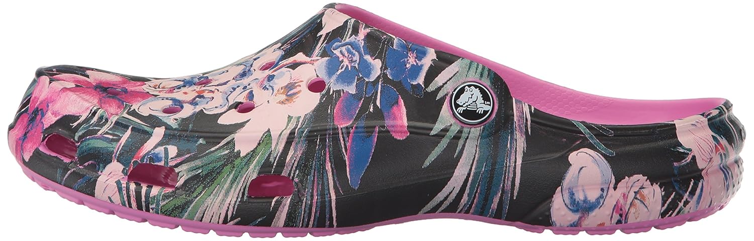 crocs freesail graphic women clog in pink