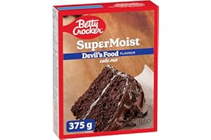 BETTY CROCKER - CAKE MIX - Super Moist Devil's Food Chocolate Flavour, 375 Grams Package of Cake Mix, Baking Mix, Tastes Like