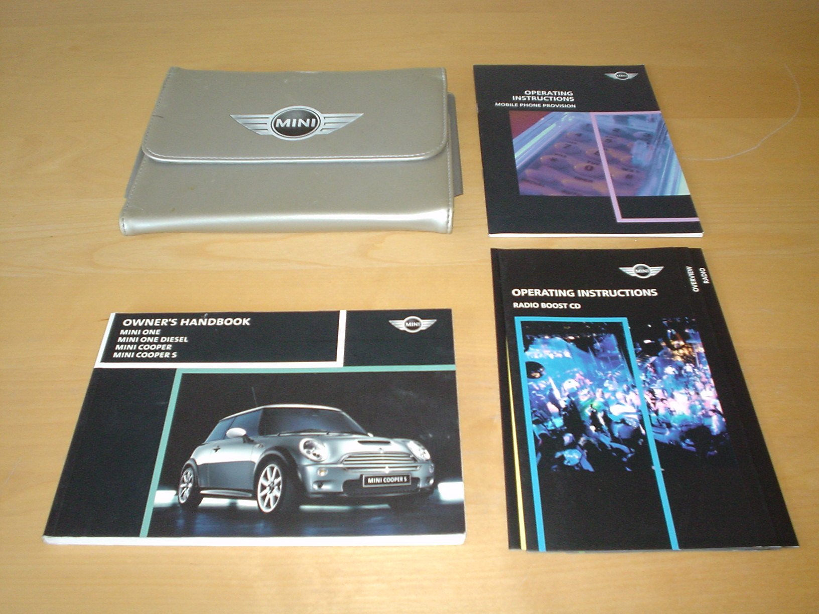 BMW MINI MKI OWNERS HANDBOOK (2001 - 2006) MINI ONE / COOPER / ONE DIESEL /  COOPER S - 1.6 LITRE PETROL ENGINE 1.4 LITRE DIESEL ENGINE - OWNER'S HAND  BOOK ...
