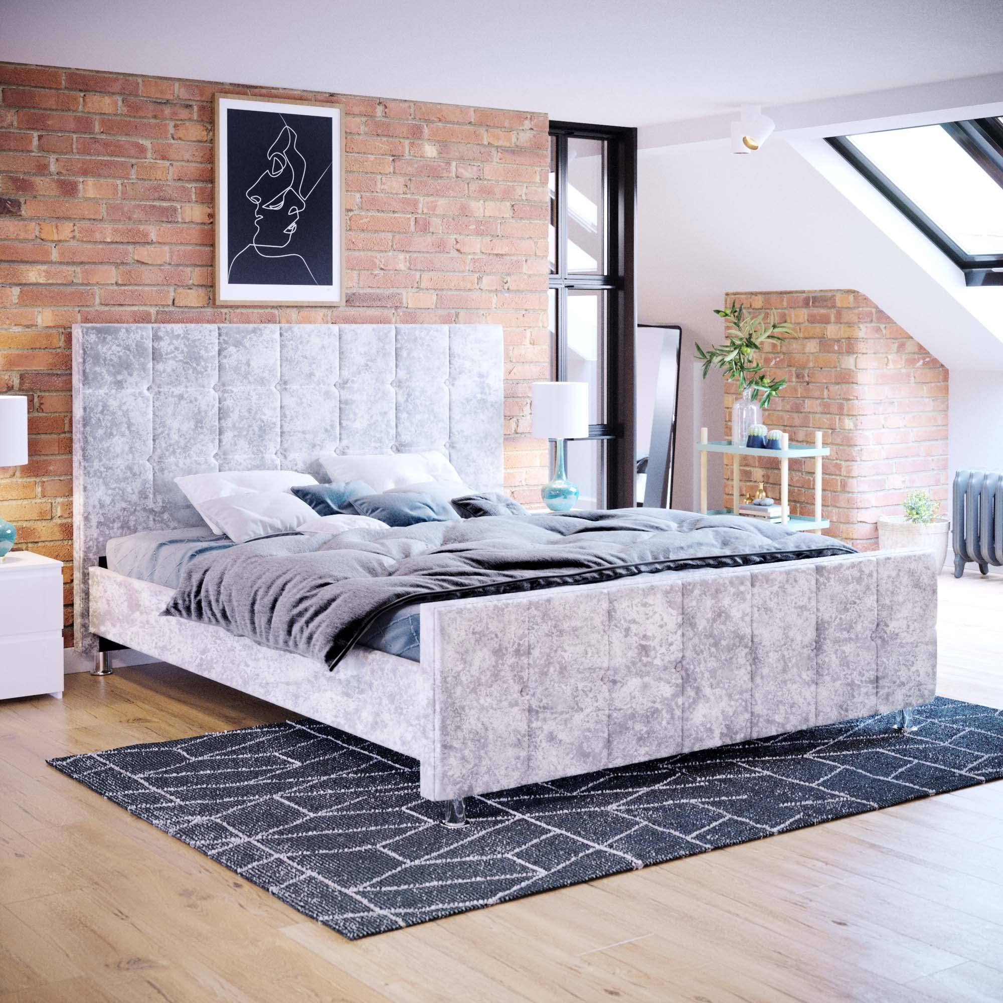 Vida Designs Valentina King Size Bed, 5 Ft Bed Frame Upholstered Fabric Headboard Bedroom Furniture, Crushed Velvet Silver, 118 X 157 X 216 Cm (UKFR Certified)