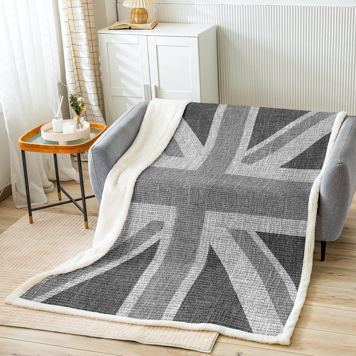 Loussiesd United Kingdom Flag Sherpa Blanket Union Jack Plush Blanket Grey UK Flag Fleece Throw Blanket For Kids Adults Geometric Fuzzy Blanket for Sofa Bed,Soft Baby 30x40 Inch