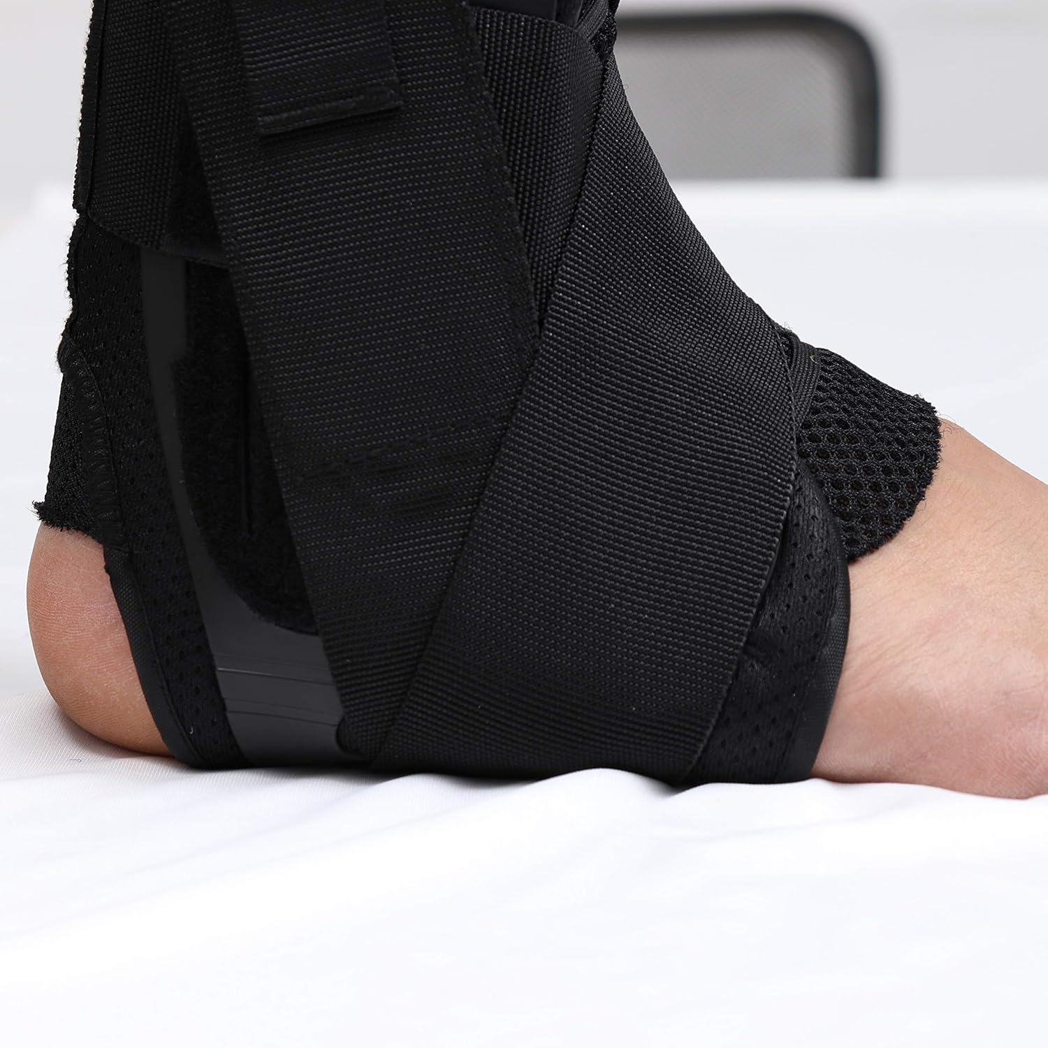 COMPRESSX Ankle Brace: Sports & Outdoors