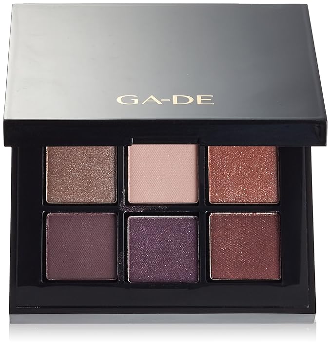 Ga De Velveteen Eye Shadow Palette