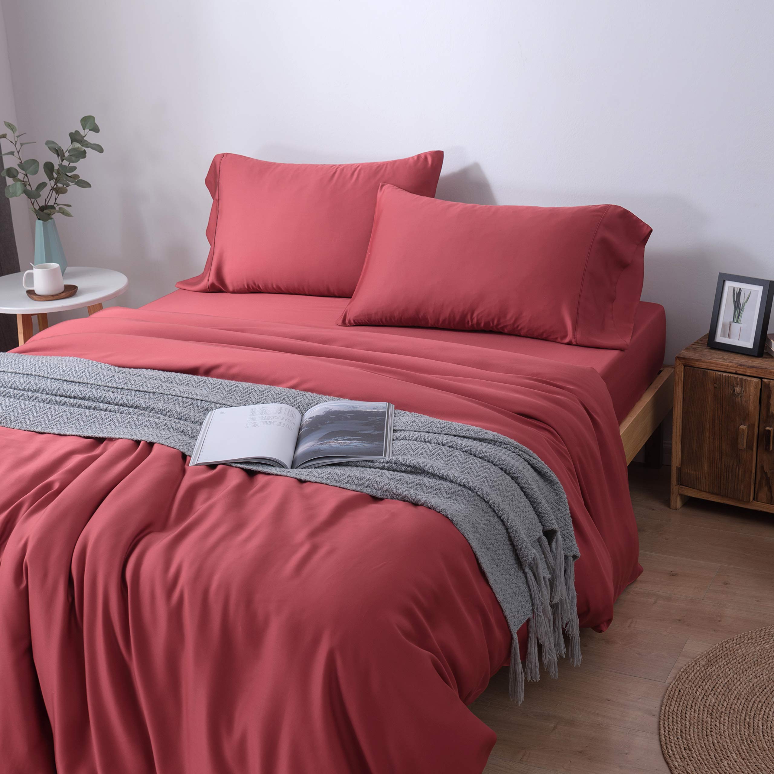 Zenn Natural – Extra Soft Duvet Cover – 100% Tencel Lyocell – Eco-Friendly – Hypoallergenic – Breathable (Burgundy, 180 cm Bed (260 x 250 cm))