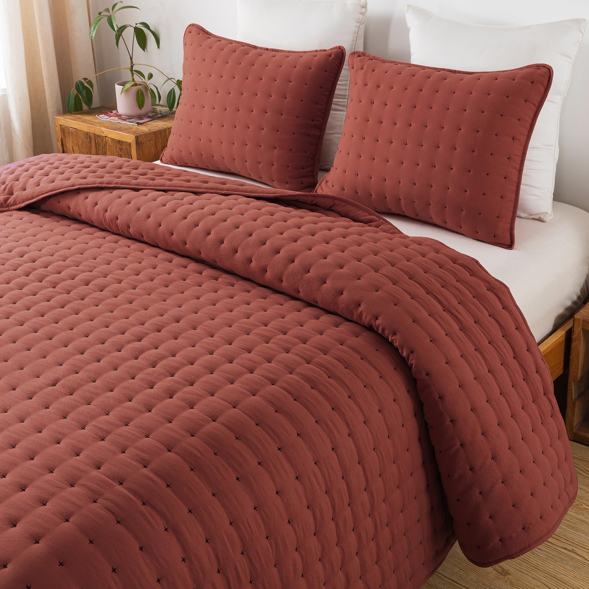 Photo 1 of Burnt Orange California Cal King Size Quilt Bedding Sets with Pillow Shams, Red Oversized Lightweight Soft Bedspread Coverlet, Quilted Blanket Thin Comforter Bed Cover, 3 Pieces, 118x106 inches