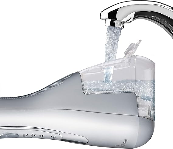 Waterpik WP-560EU - Irrigador Bucal Recargable Irrigador Dental Portátil, Color Blanco