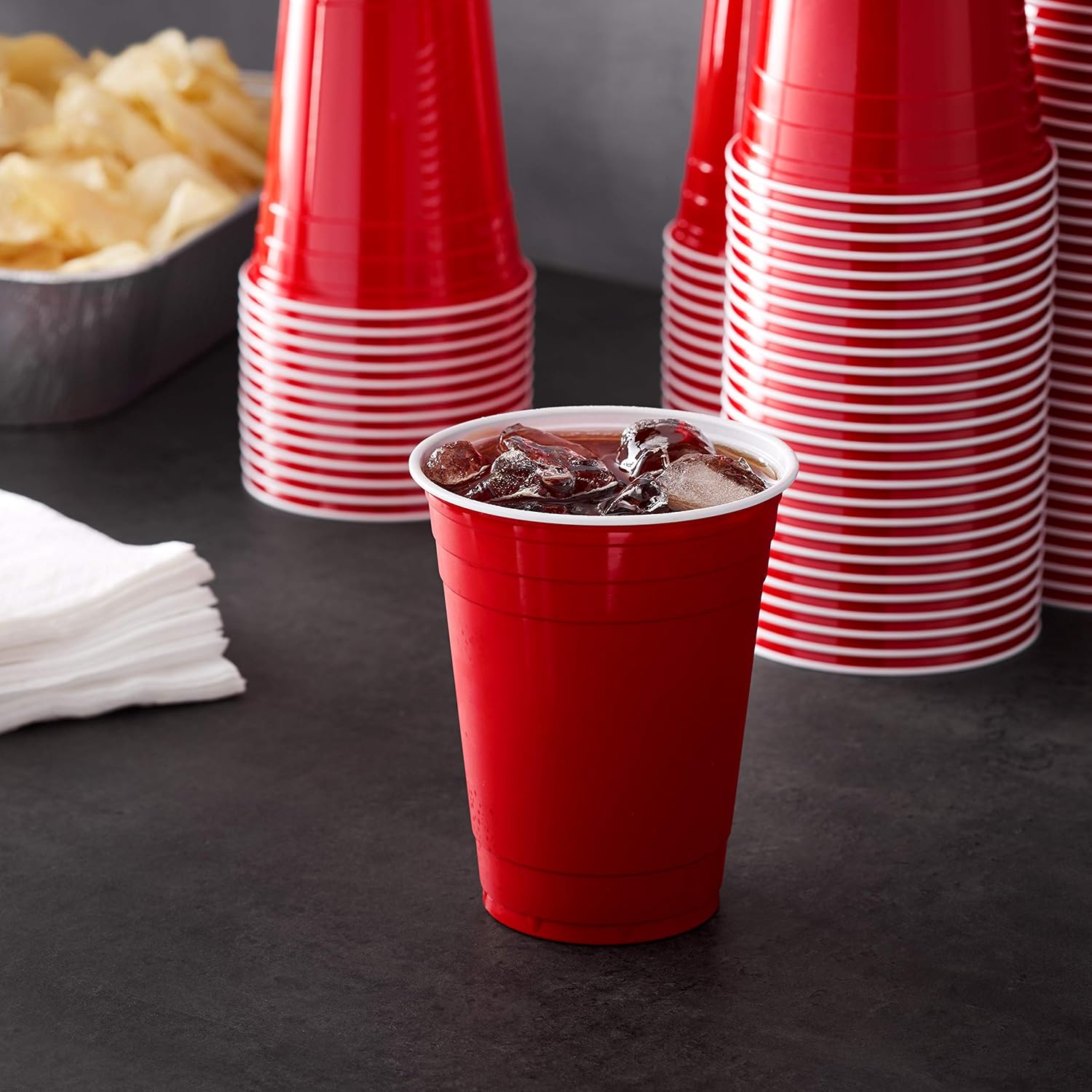 Basics 16-Ounce Disposable Plastic Cups, Red - Pack of 240: Kitchen & Dining