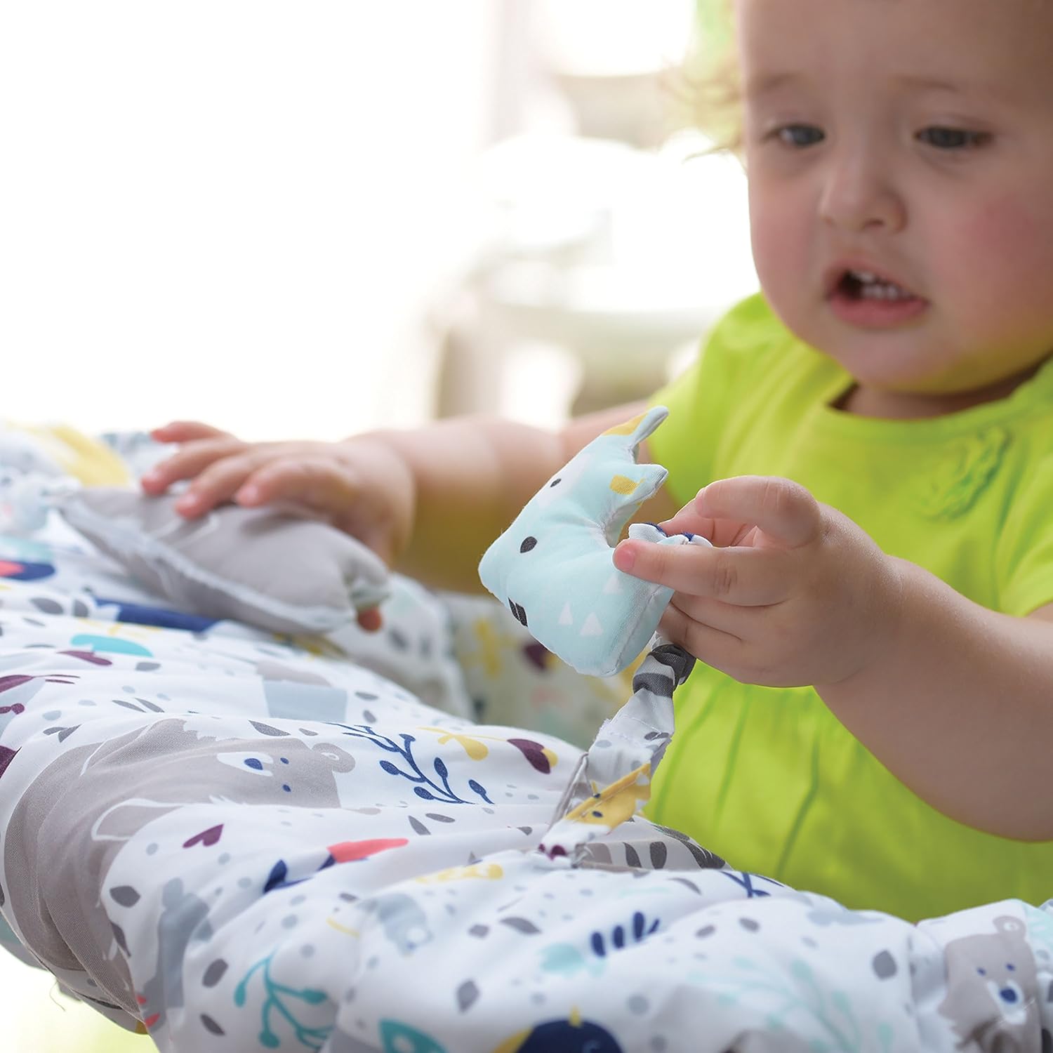 Amazon Com Eddie Bauer Reversible Comfy Cart Cover High Chair Cover White Baby