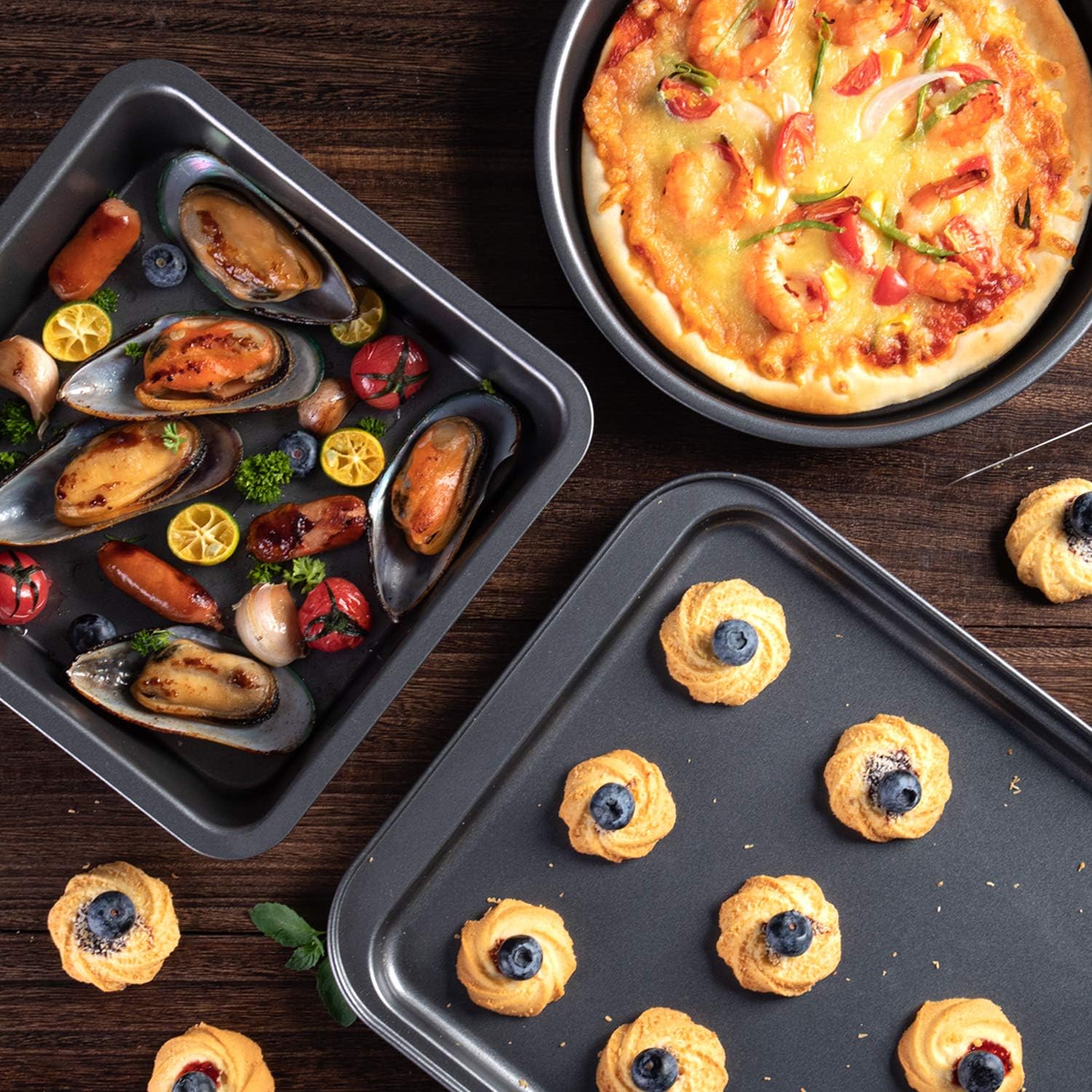 KITESSENSU Baking Pans Sets Nonstick, Bakeware Set with Round Cake Pan, Square Cake Pan, Loaf Pan, Cup Muffin Pan, Baguette Pan, Cookie Sheet & Silicone Oven Mitts, Carbon Steel Bake Set 7-Piece: Kitchen & Dining