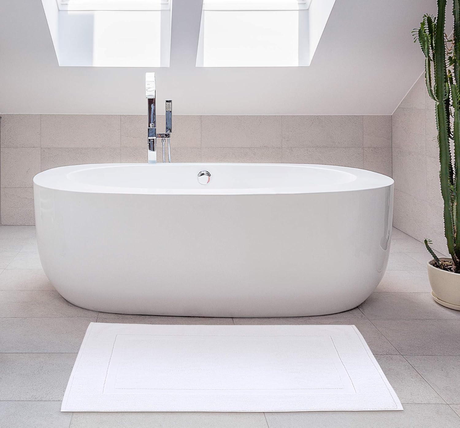 Utopia Towels Cotton Banded Bath Mats, White, [Not a Bathroom Rug], 21 x 34 Inches, 100% Ring Spun Cotton - Highly Absorbent and Machine Washable Shower Bathroom Floor Mat (Pack of 2): Home & Kitchen