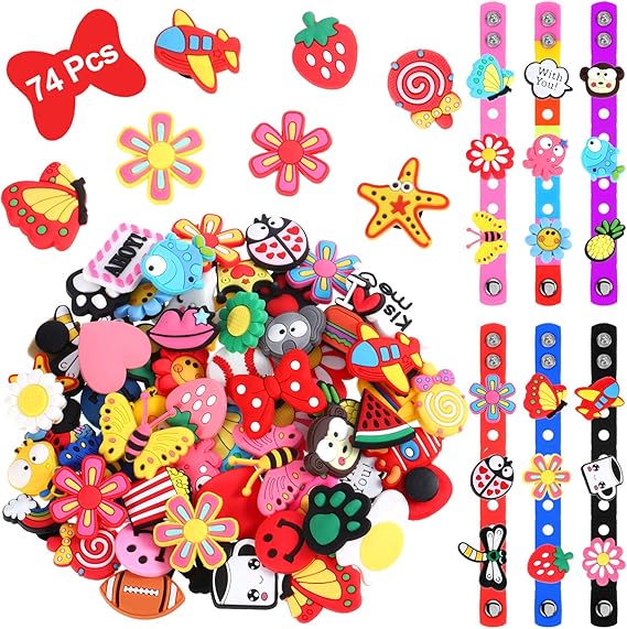 Amazon 62個のシューズチャームと12個のカラフルなリストバンドブレスレット クロッグシューズチャーム ティーンの女の子と男の子用 異なる かわいい形 Pvcフラワーバタフライシューズデコレーション パーティーギフトに シューズチャーム