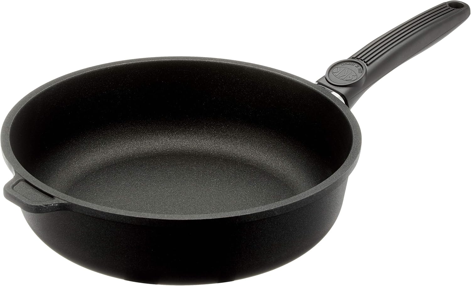 SKK Titan Durit Resist sauté pan cast iron Ø 26 cm Solid handle black