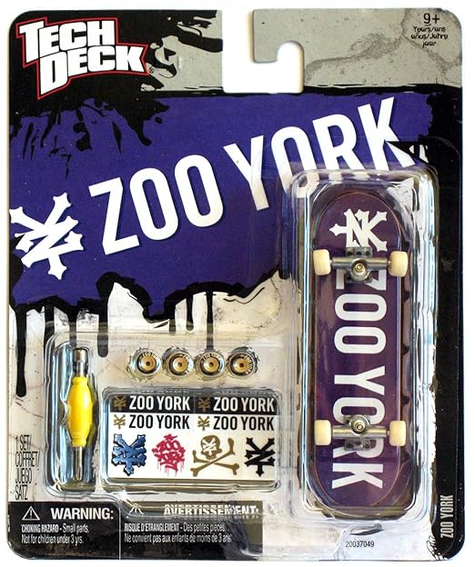 Tech Deck 96mm Fingerboard Zoo York Miniature Skateboard (Purple