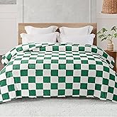 Exclusivo Mezcla Fleece Blanket Queen, Cozy Lightweight Fuzzy Checkered Blanket for Bed, Suitable for All Seasons, Green, 90" x 90"
