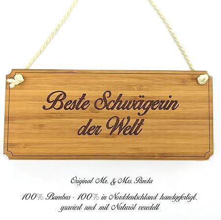 Idee Regalo Natale Cognata.Mr Mrs Panda Targa Per Porta Migliore Cognata Del Mondo 100 Lavorata A Mano In Bambu Regalo Idea Regalo Grazie Grazie Ciondolo Ringraziare Compleanno Natale Anniversario Amazon It Casa E Cucina