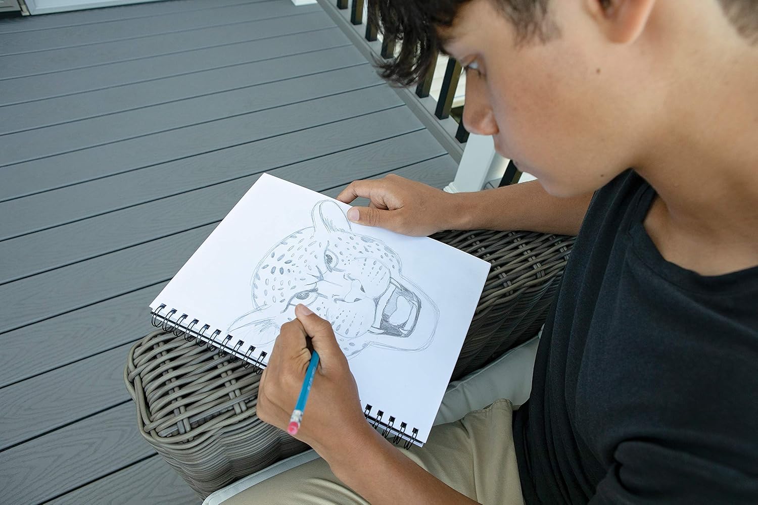 Pacon UCreate Poly Cover Sketch Book, Heavyweight, 12" x 9", 75 Sheets: Arts, Crafts & Sewing