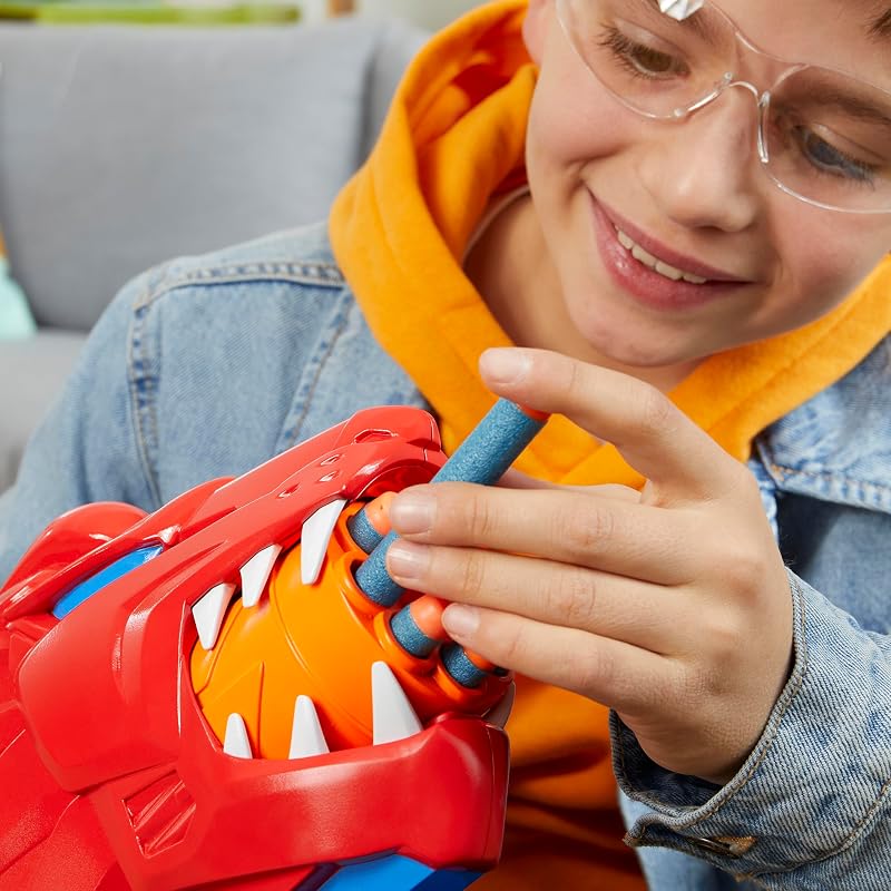 Junior Wild Lionfury, Easy Play Dart-Blaster, 16 Nerf Elite Darts als Munition, Nerf Blaster Löwen-Spielzeug, Outdoor Spielzeug für Jungen ab 6 Jahren