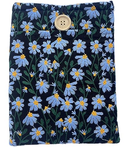 White Daisy Embroidered Book Sleeve - Padded Canvas Cover With Zipper & Front Pocket For Paperbacks & E-Readers