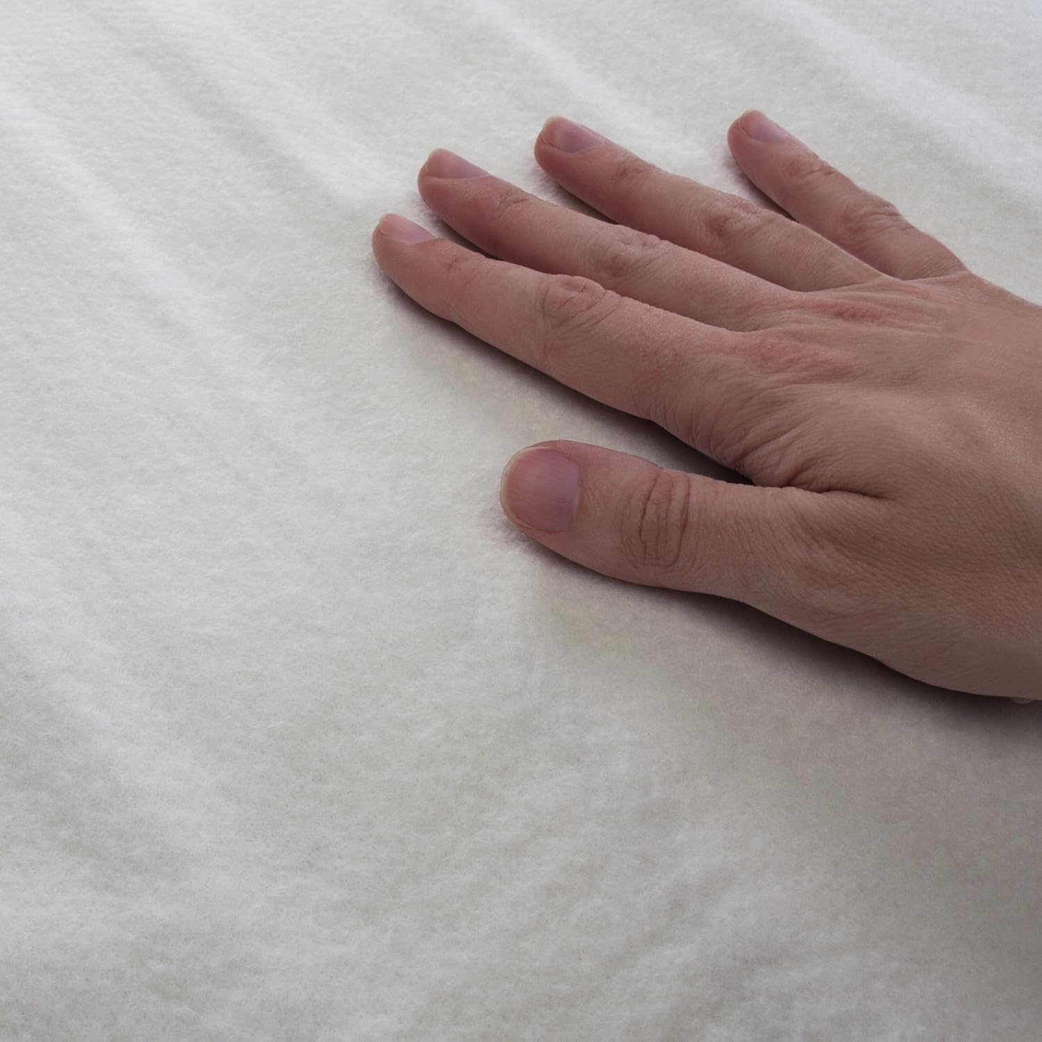 BODYWORKER’S CHOICE Massage Table Warmer – Three Heat Settings, Felt Lined Heating Pad (30” x 71”) | One-Year Replacement Guarantee: Sports & Outdoors