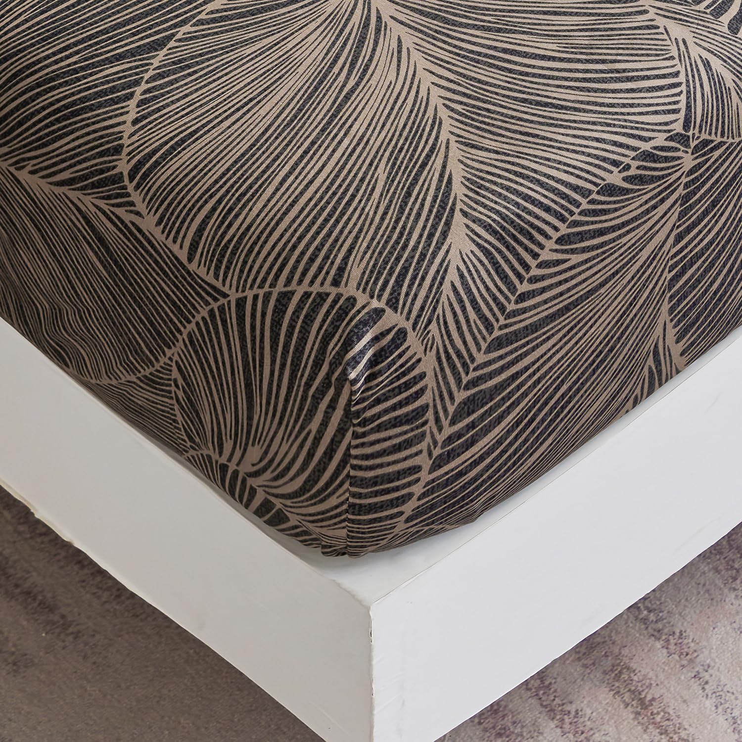 Jemiipee Emperor Fitted Sheet Brown Tropical Leaves Pattern, 30 cm Deep Pocket, Soft Microfiber Botanical Fitted Bed Sheets