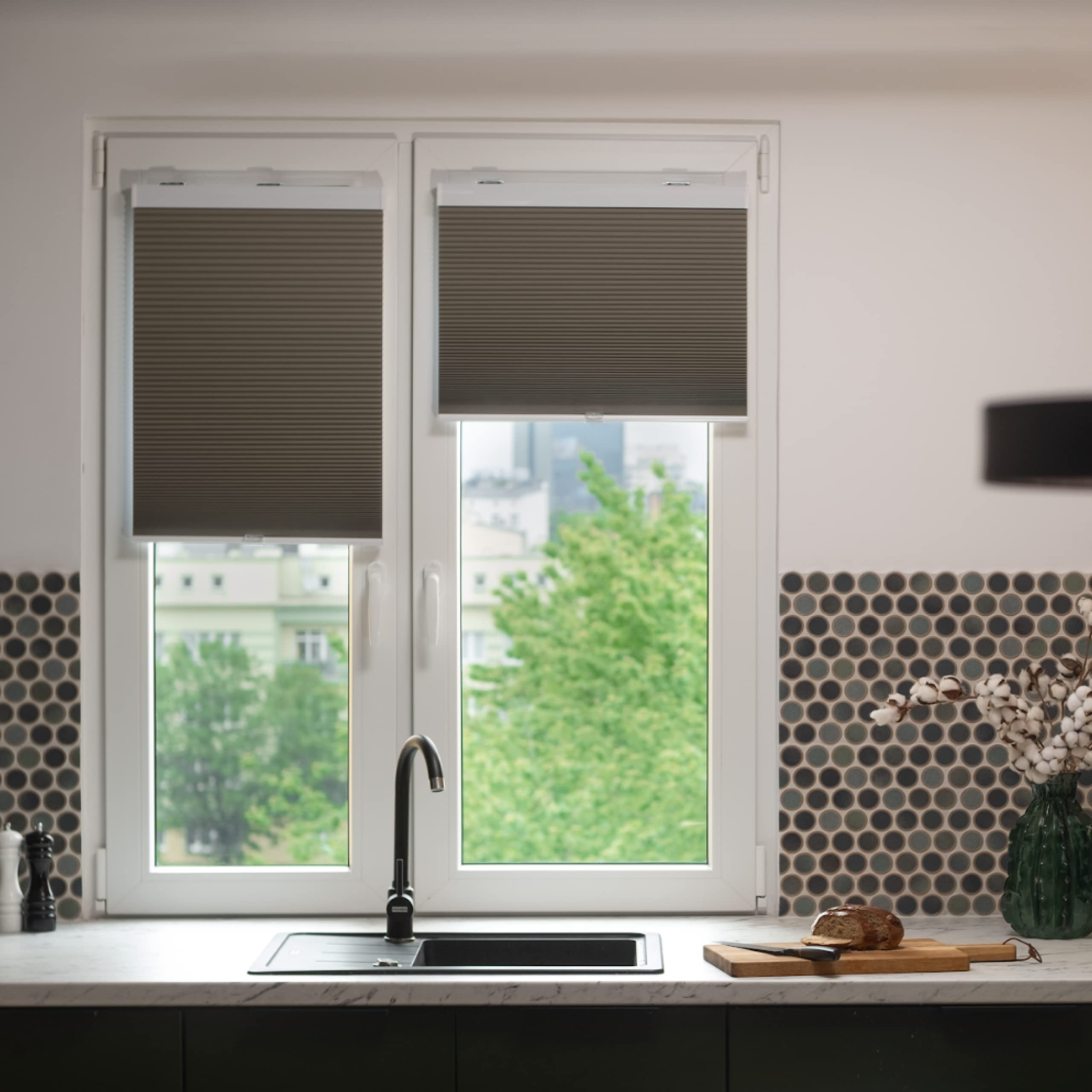 Room darkening Cellular Blind – 1 min installation with SUCTION CUP or permanent BRACKET (120 x 52cm (LxW))