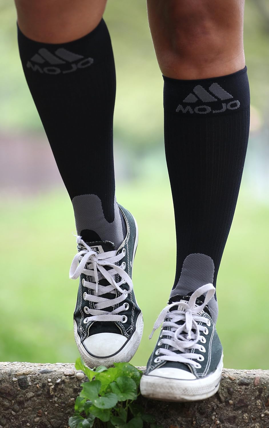 Mojo Compression Socks for Men & Women 20-30 mmHg Home Gym Medical Recovery Graduated Support Stockings for Varicose Veins & Edema Black Medium: Health & Personal Care
