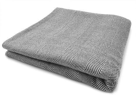 Youni Home Kaschmir Decke 135x270 Cm Fur Couch Sofa Bett 100 Cashmere Exklusive Kuscheldecke Aus Kashmir Auch Geeignet Als Uberwurf Tagesdecke Plaid Made In India Neues Modell Grau Amazon De Kuche Haushalt