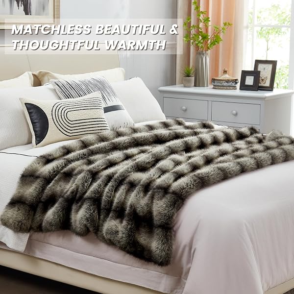 DREAMNINE PREMIUM LUXURY FUZZY ANIMAL SKIN FAUX FUR THROW BLANKET 50″ X 60″, HIGH-END REVERSIBLE COZY THICK WOLF FLUFFY FOX BLANKETS FOR COUCH, SOFT WARM GRAY BEAR FURRY BLANKET FOR WINTER, BLACK GREY