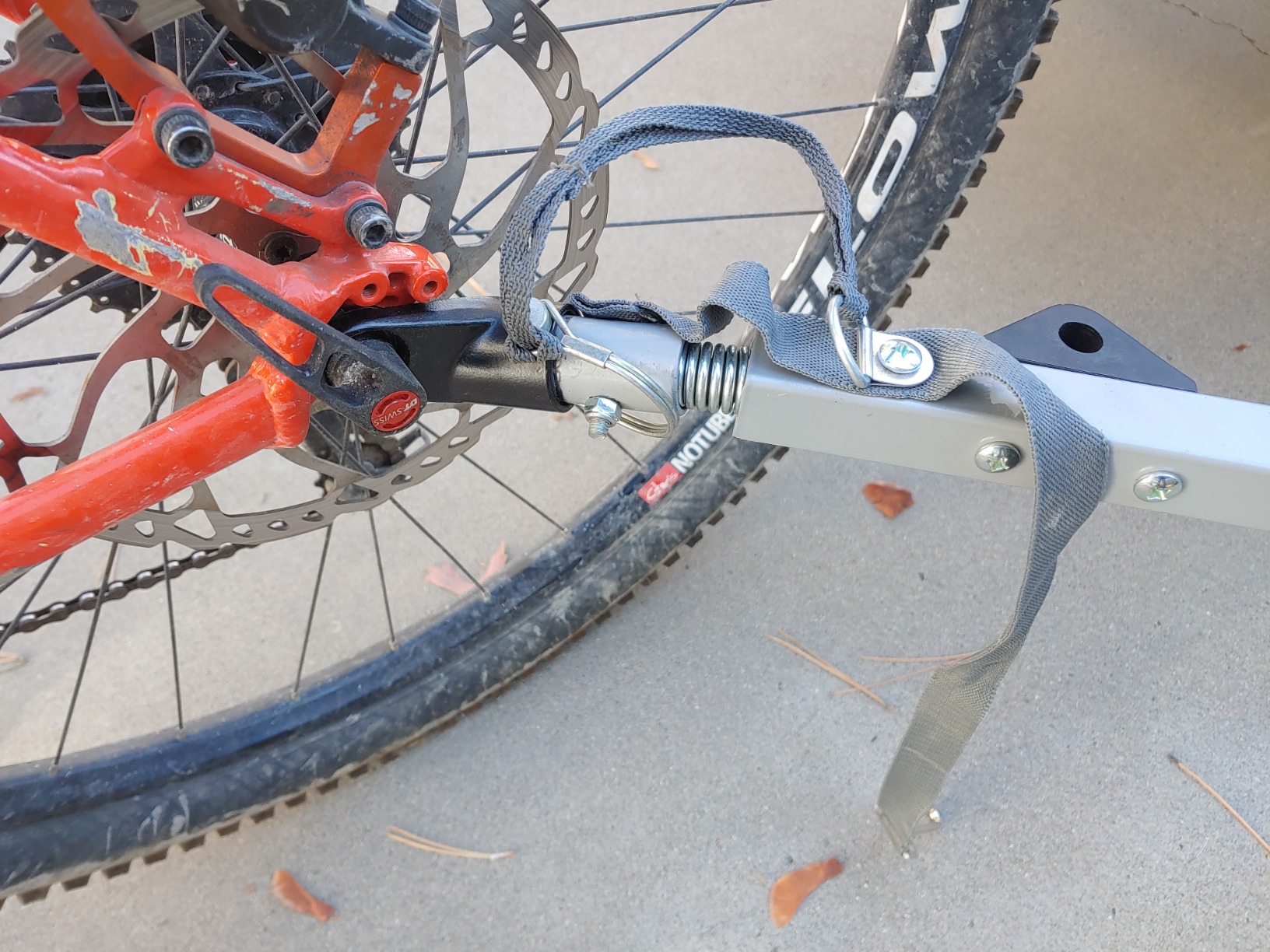 Schwinn Bike Thinvik Coupler Hitch For Instep Trailers, Upgraded