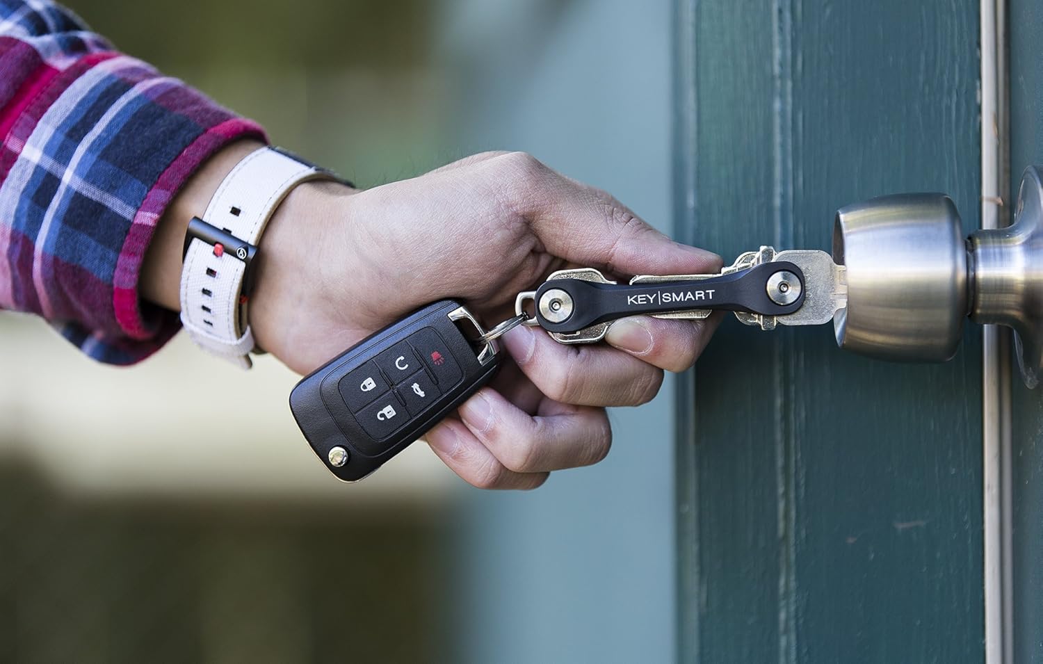 KeySmart Lite - Compact Key Holder and Keychain Organizer (up to 8 Keys, Black): Shoes