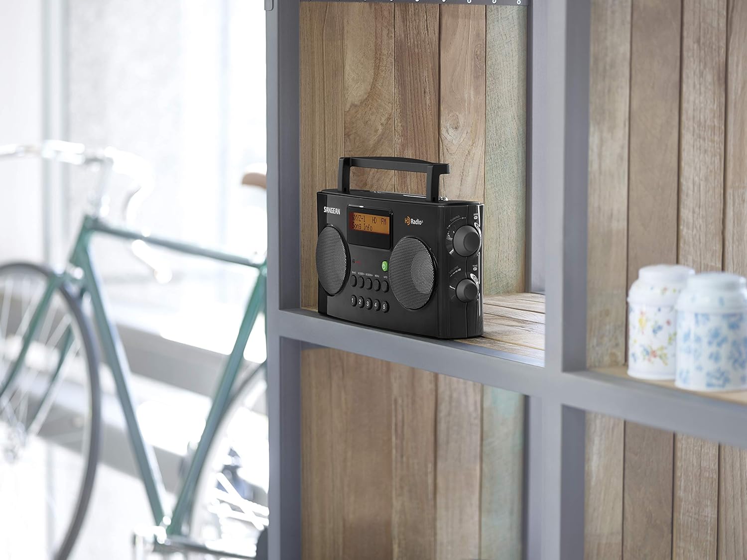 Sangean HDR-16 HD Radio/FM-Stereo/AM Portable Radio: Home Audio & Theater