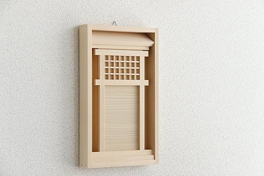Amazon 壁飾り 神棚 絵のような モダン神棚 壁掛け 専用ピン付き お札入れ 25cmまでのお神札に対応 お札立て お札差し 御札 神棚 オンライン通販
