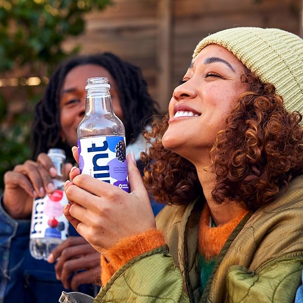 HINT WATER BLACKBERRY SINGLE BOTTLE, ONE 16 OUNCE BOTTLE, PURE WATER INFUSED WITH BLACKBERRY, ZERO SUGAR, ZERO CALORIES, ZERO SWEETENERS, ZERO PRESERVATIVES, ZERO ARTIFICIAL FLAVORS