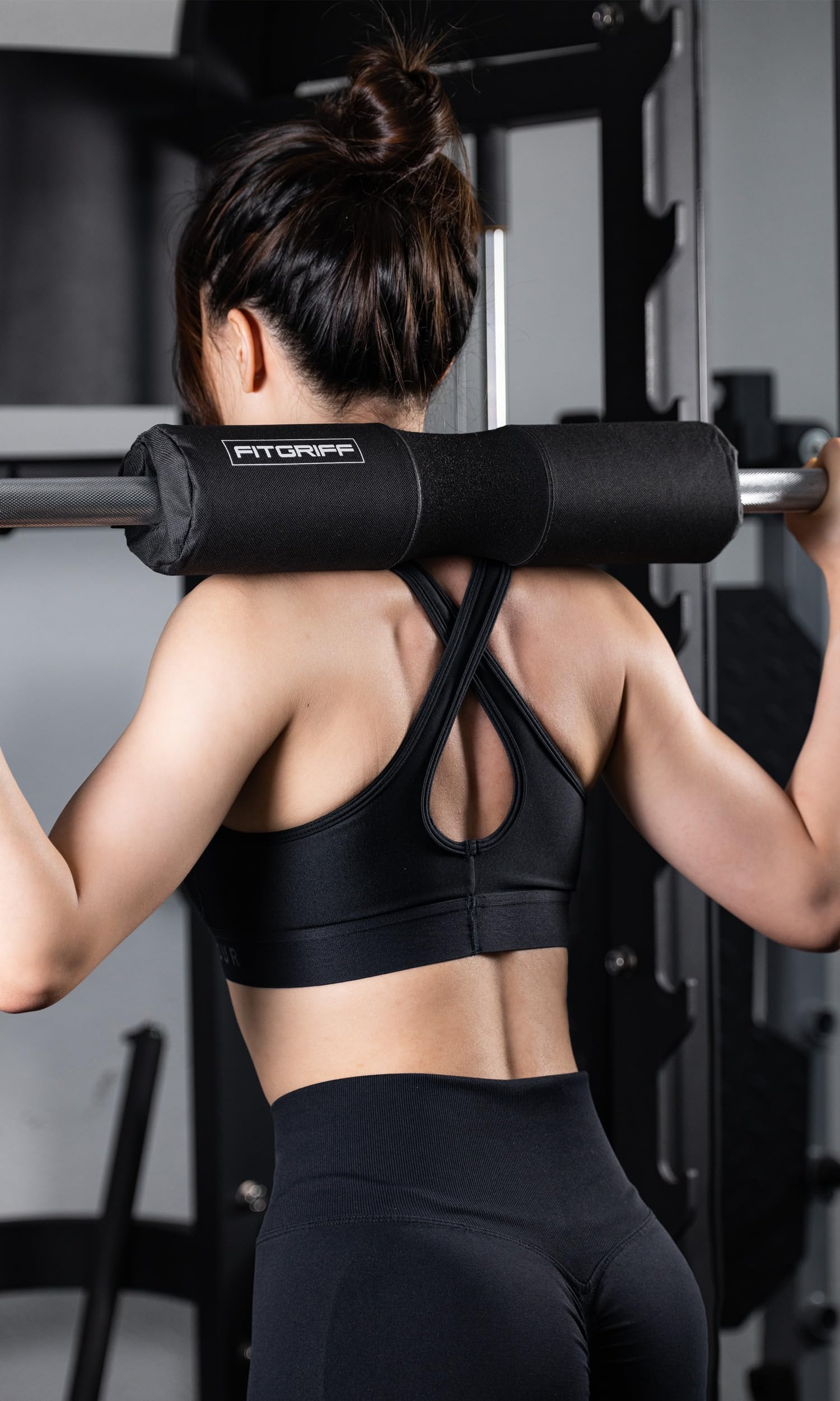 Fitgriff® Langhantel Polster, Hip Thrust Pad mit Klettverschluss - Hantel Nackenpolster - Polsterung für Squats, Booty Training, Gym (Schwarz) 4