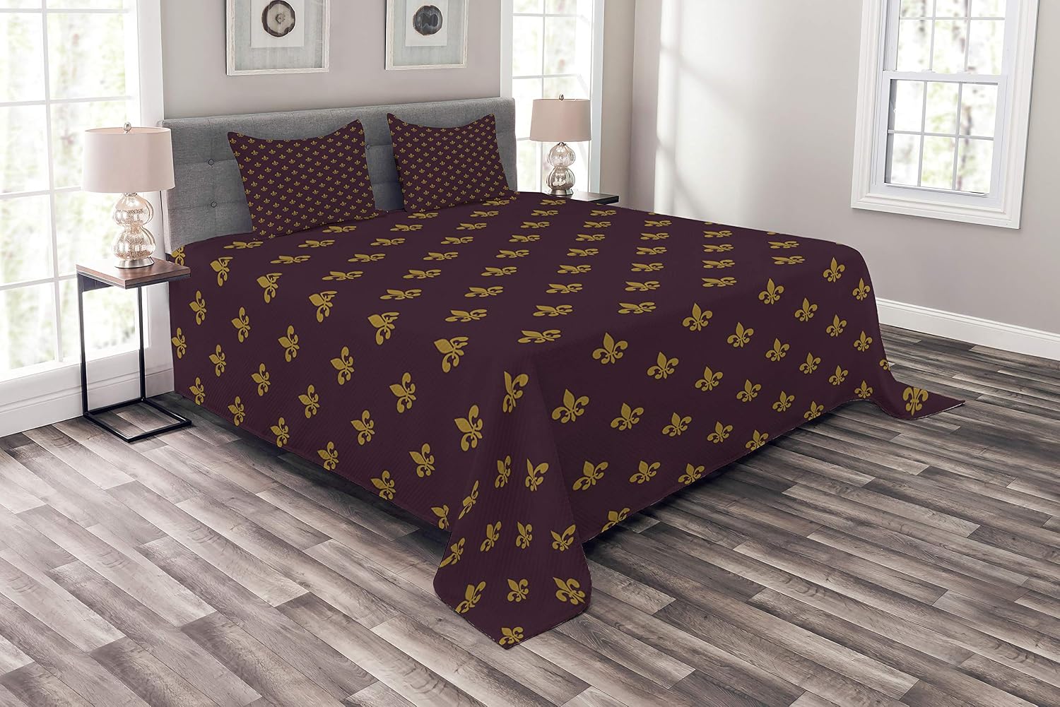 ABAKUHAUS Fleur De Lis Bedspread Set, Royal Pattern, Decorative Quilted 3 Piece Coverlet Set including 2 Pillow Shams, Earth Yellow