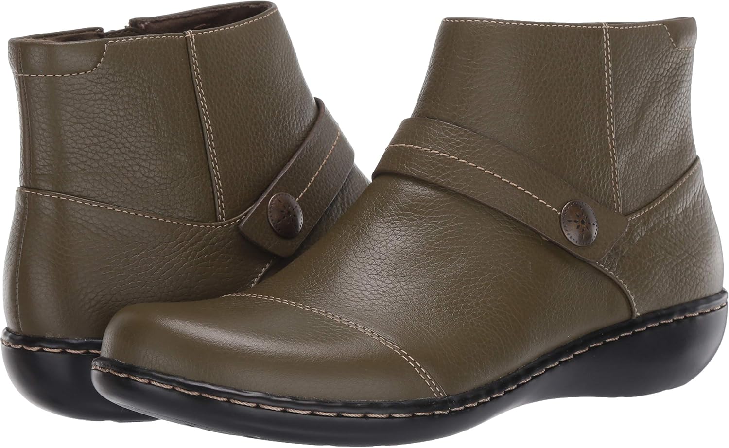 clarks ashland pine ankle boots
