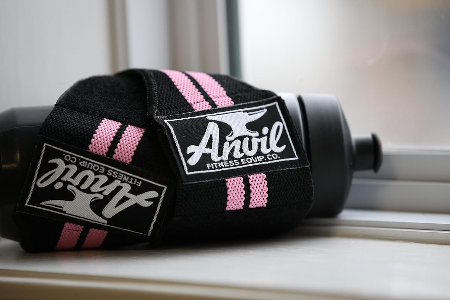 Women's Wrist Wraps - Pair of Adjustable Wrist Straps, Wrist Brace, Wrist Support Bands, Lifting Wraps for Cross fit, Bodybuilding, Fitness, Exercise and Weightlifting : Sports & Outdoors