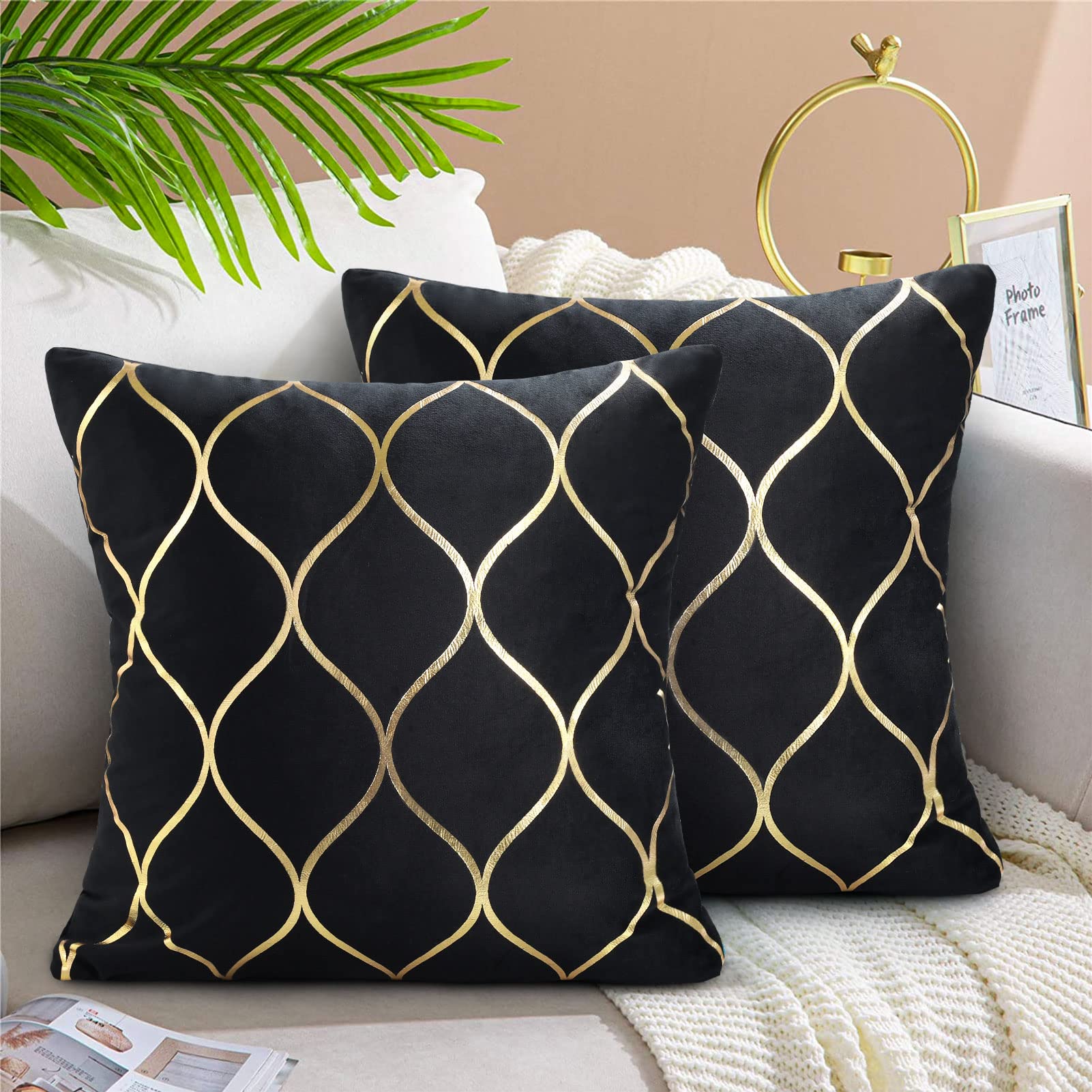 Hanrunsi Cushion Cover Black and Gold Velvet Decorative Throw Pillow Covers Soft Modern Cushion Case for Living Room Bedroom Sofa 2 Pieces 40 x 40cm